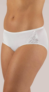 11182 White Front Nylon Hipster Panty With Lace
