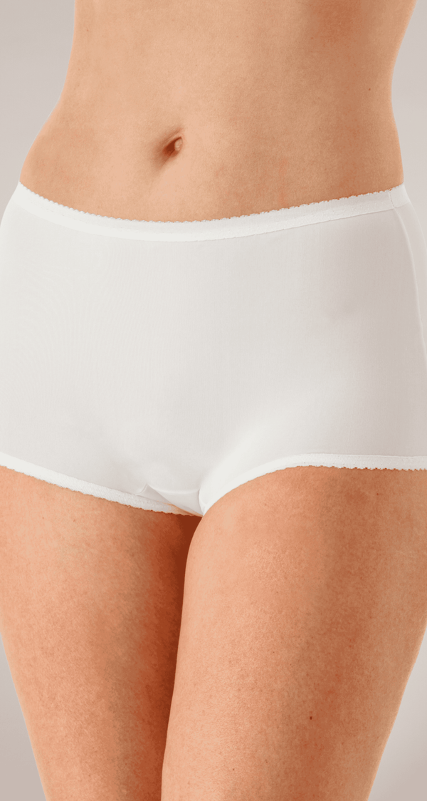 17605 White Front View