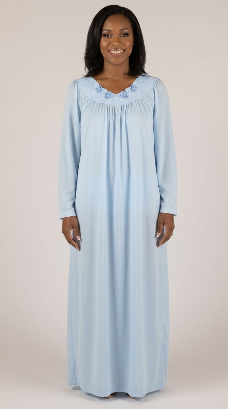 Woman in Long Bluebelle Gown 33280