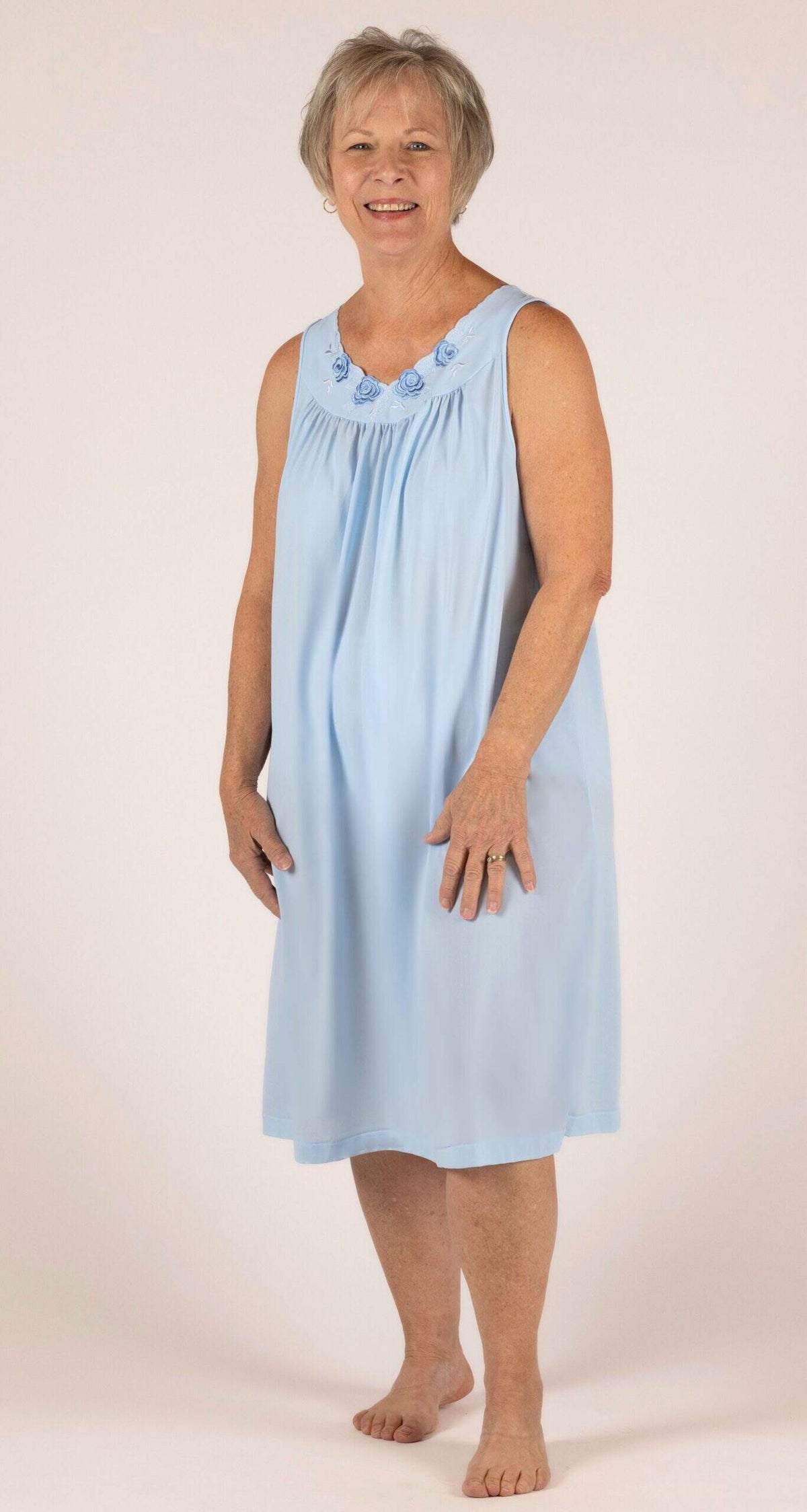 Bluebell Petals Sleeveless Short Nightgown