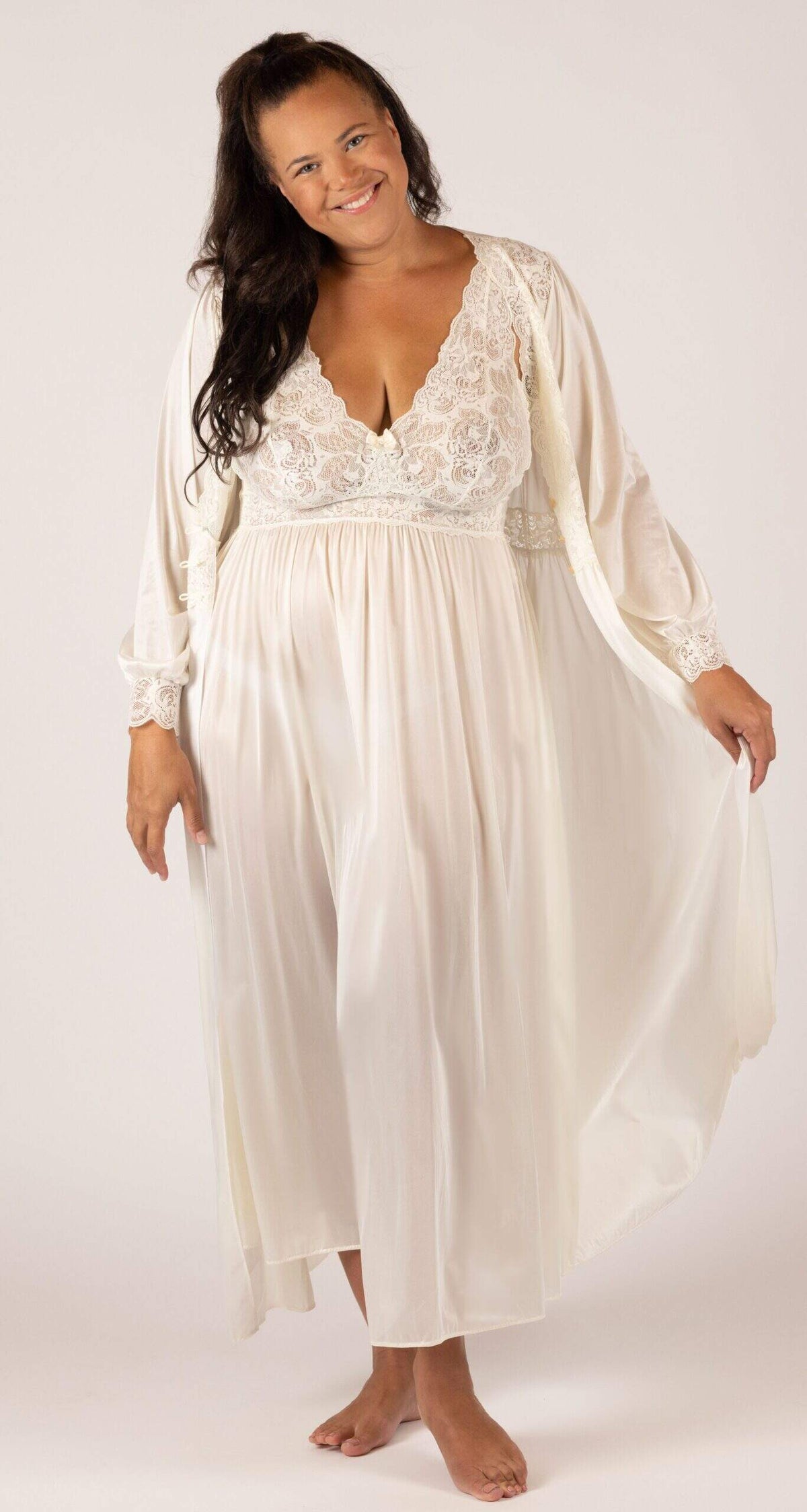 Ivory Lace Bodice Long Nightgown & Button
