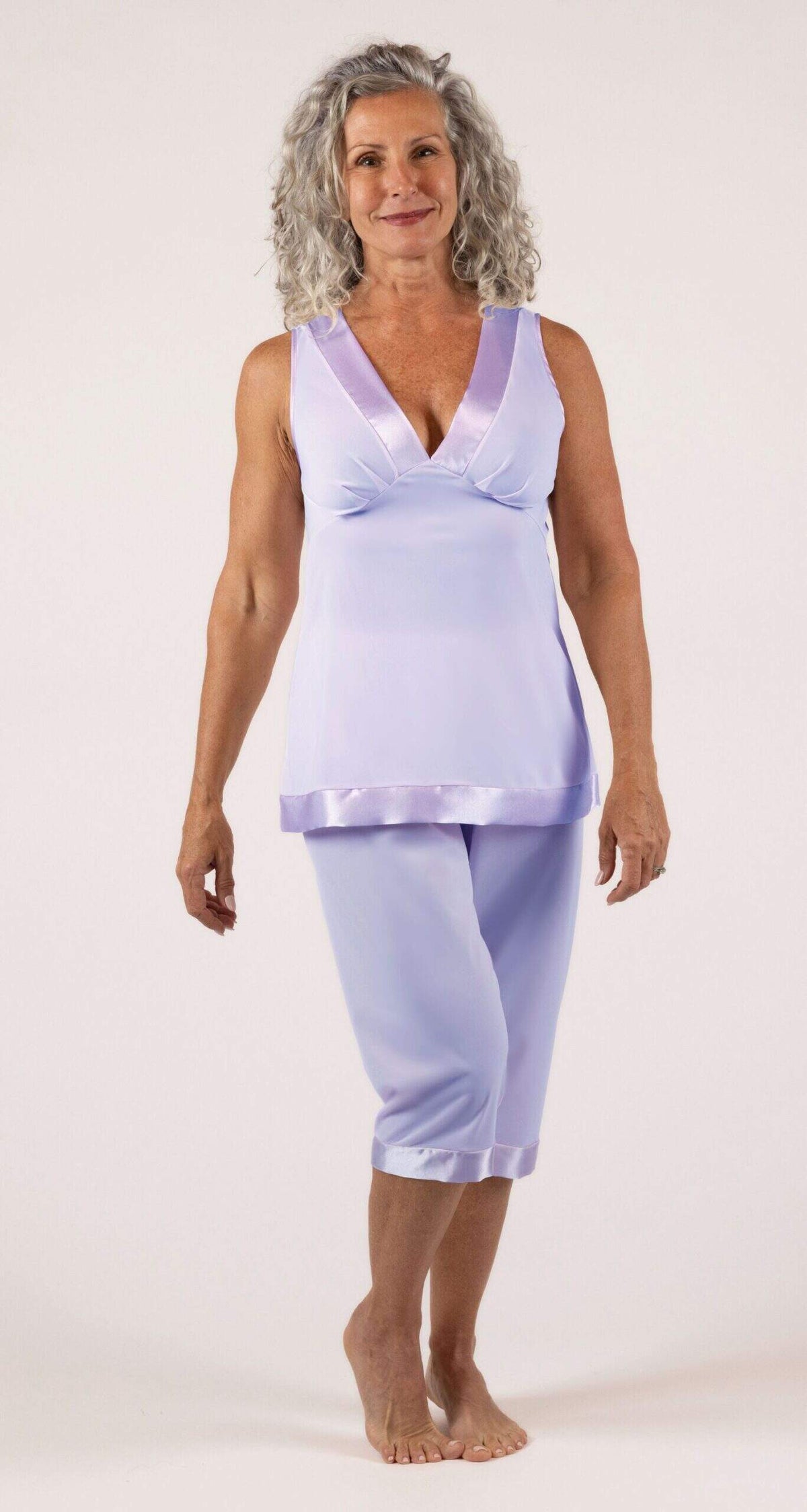 Satin Touch Sleeveless Capri Pajama Set in Lilac