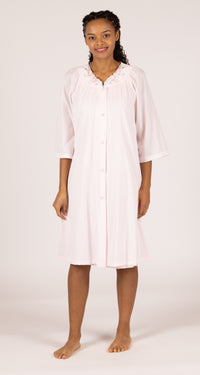 Petals 3/4 Sleeve Button Down Short Robe in Pink